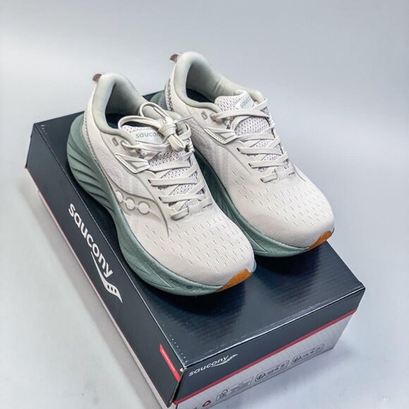 Saucony Triumph Gray & Green Sports Running Shoes main image 6